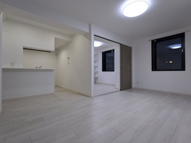 グランピア中野坂上0106号室 リビング