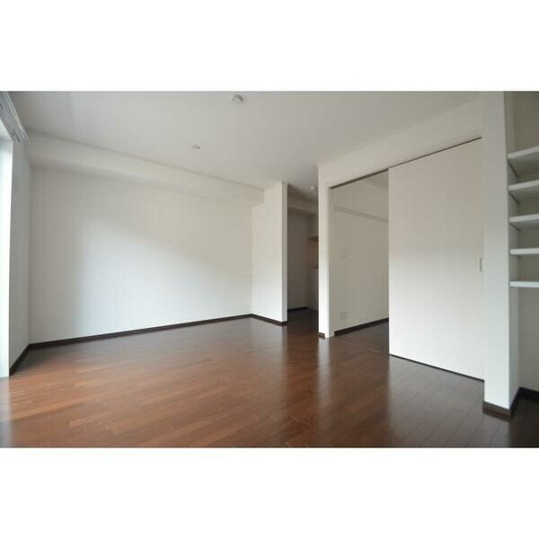 プチハイム201号室 リビング