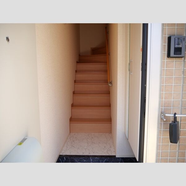 スターエイト 玄関