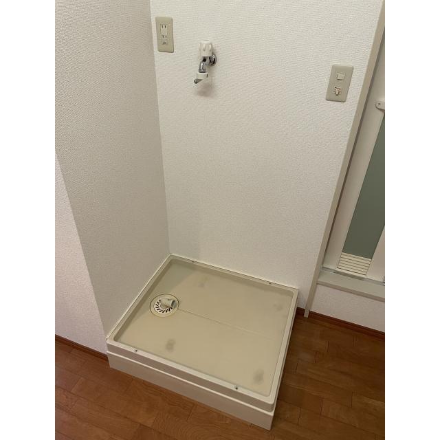 グラースK 室内洗濯機置場