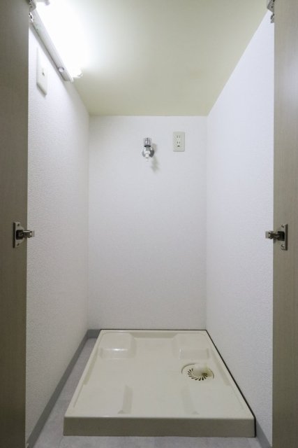 ステージファースト東麻布 室内洗濯機置場