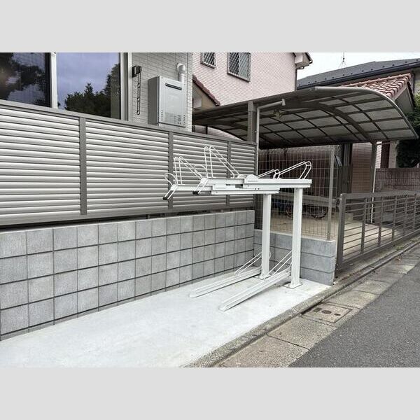 セレスティア谷在家Ⅱ 駐輪場