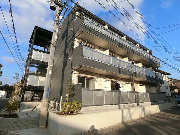 リブリ・リヴェール岩瀬 外観