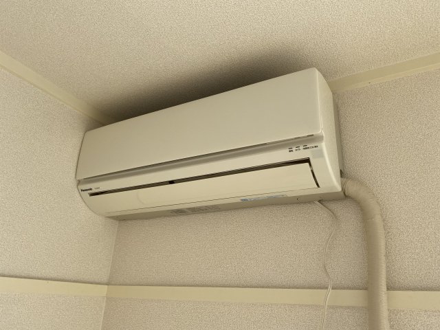 鵠沼岡田ビル エアコン付いてます。