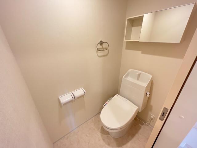 プリオーレおおたかの森203号室 シャワー付トイレ