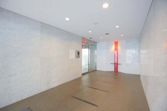 アクシルコート新大橋9階 エントランス