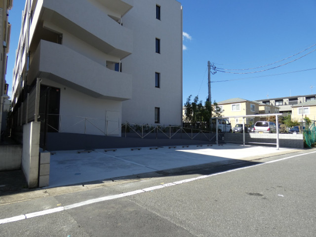 アドライズ舞浜4階 駐車場