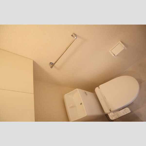 ルミエール102号室 温水洗浄暖房便座