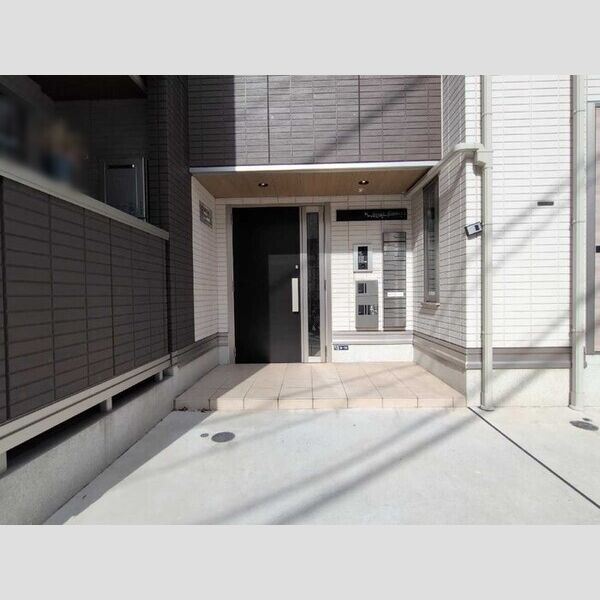 アヴァンス豊島　B エントランス