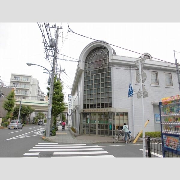 オアシス　パティオ 城北信用金庫綾瀬南支店まで873m