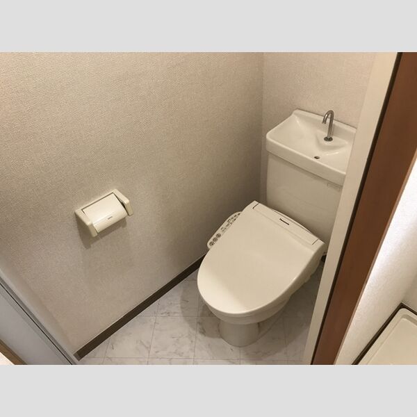 ウィンザー篠崎 温水洗浄暖房便座