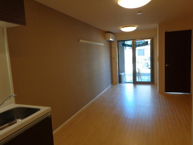 グランドゥール・メイ00102号室 洋室