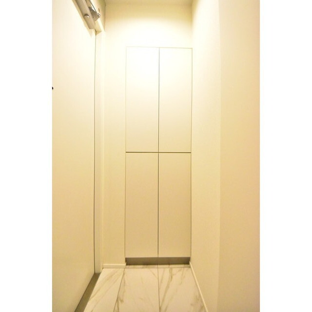 EDIT nihonbashi 内観