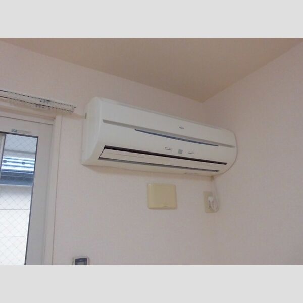 ソレイユ瑞江 エアコン