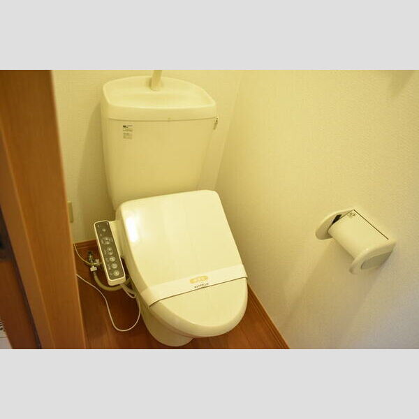 クレセントハイム 温水洗浄暖房便座