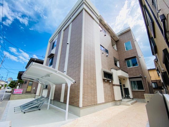 オータムスイート303号室 外観写真（昼）