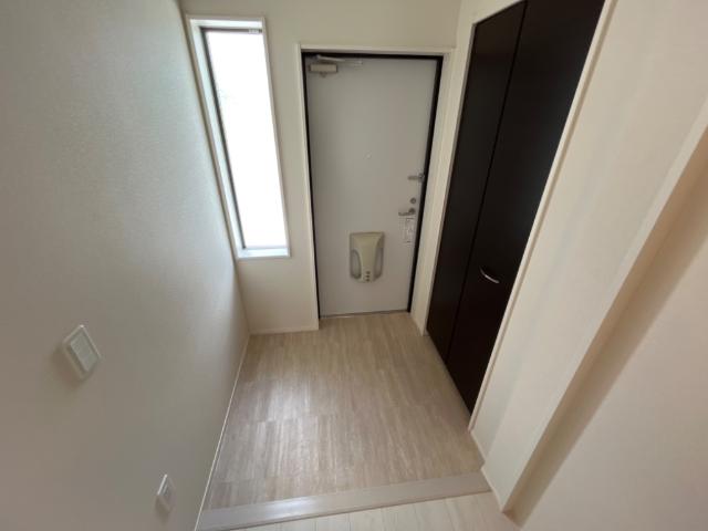サクラ・コッリーナ 玄関