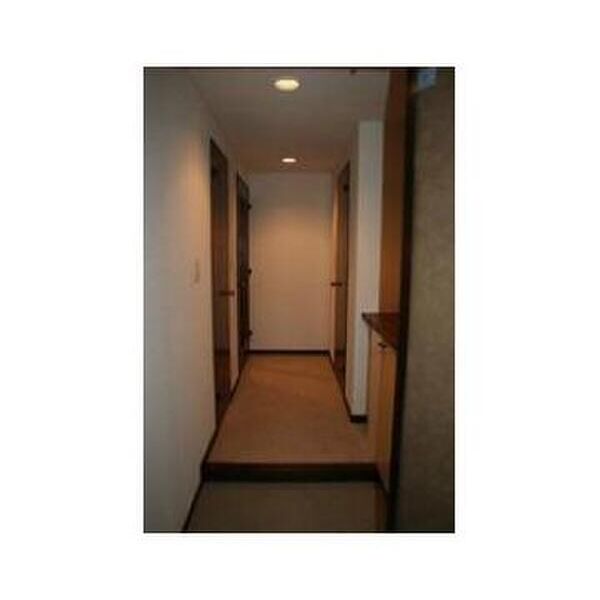 綾東ヴィレッジ弐番館505号室 リビング