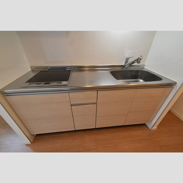 YamazakiSekiyuBLD701号室 IHシステムキッチン