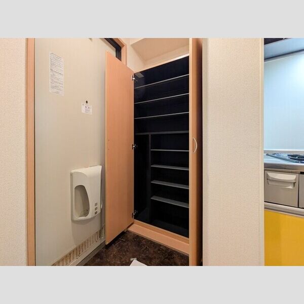 ノーベルパーク　15・16・17 靴箱