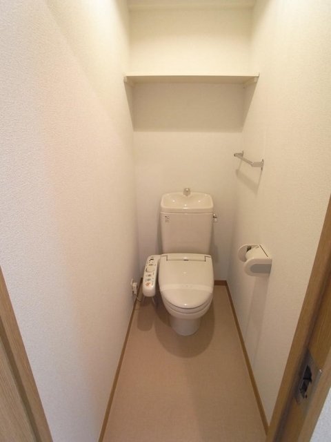 ＯＬＩＯ渋谷西原2階 トイレ