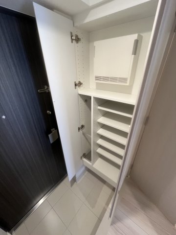 びゅうリエット横浜平沼205号室 シューズボックス　※現況優先