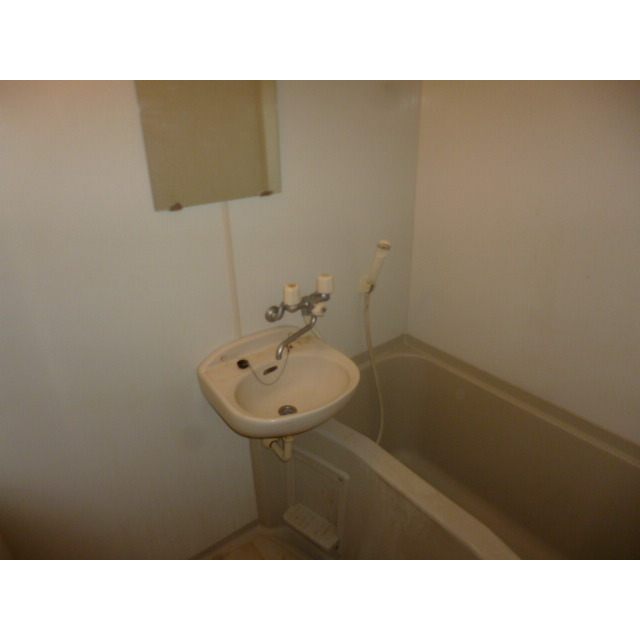 プレジール K104号室 内観