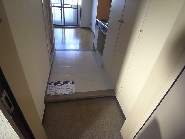 ライオンズマンション椎名町駅前通り4階 玄関