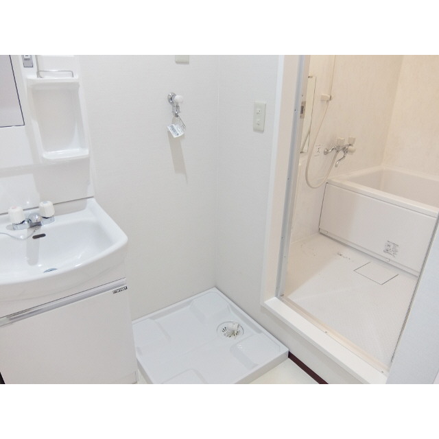 グランド東大宮101号室 内観