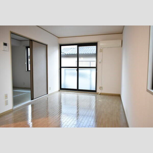 サイレントレジデンス103号室 DK