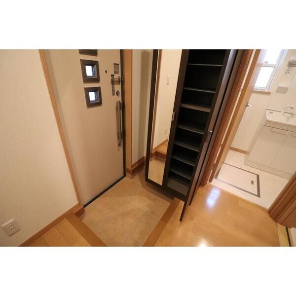 メゾン宝101号室 玄関