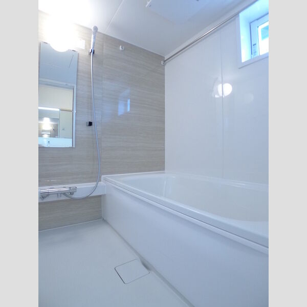 ロマージュNARITAⅡ バス