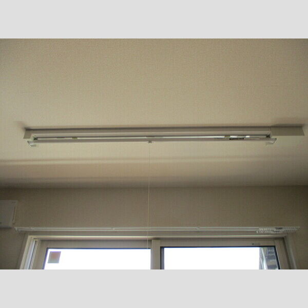 アイチ8　B棟106号室 室内物干し