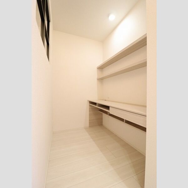 D-PRECIOUS武蔵野202号室 ワーキングスペース