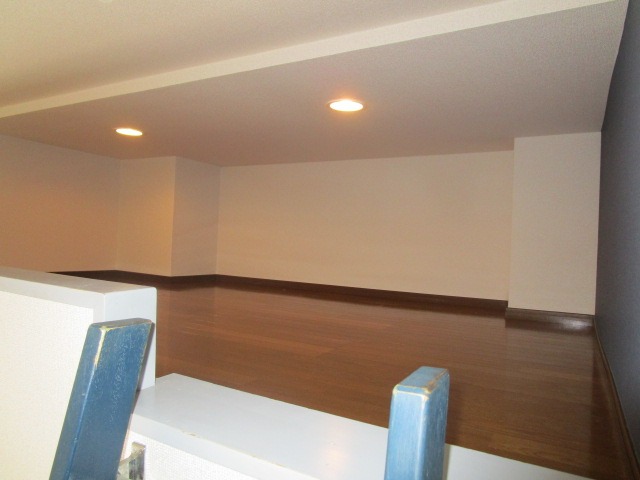 デルニエワコーI1階 内観