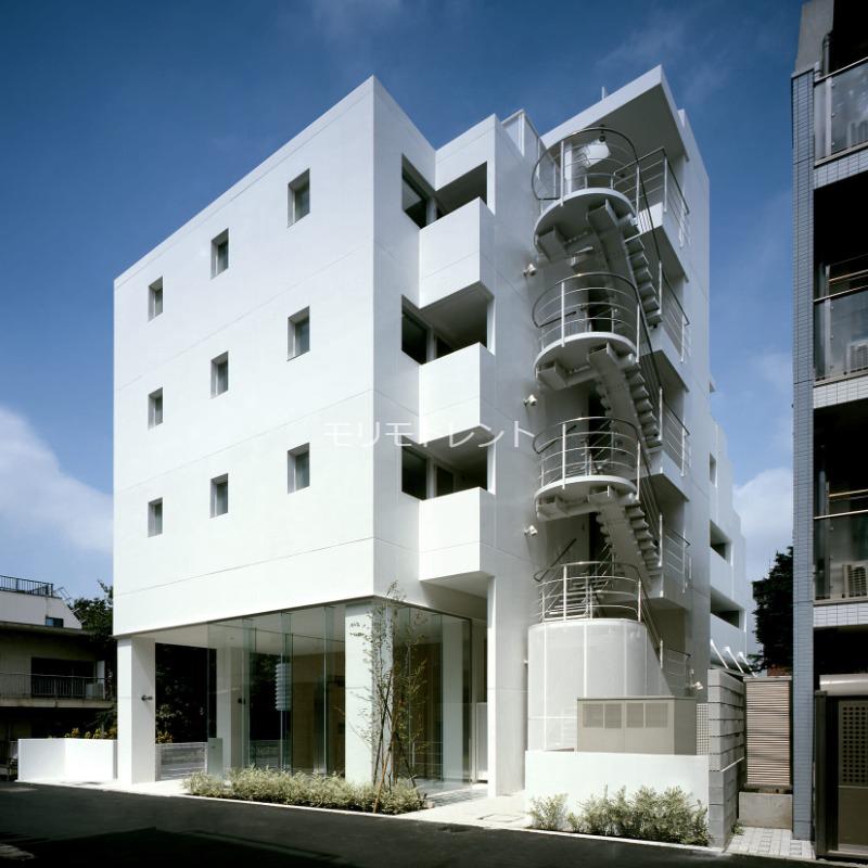 カスタリア市ヶ谷地下1階 外観