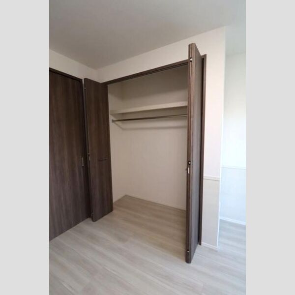 グレース上篠崎201号室 クローゼット