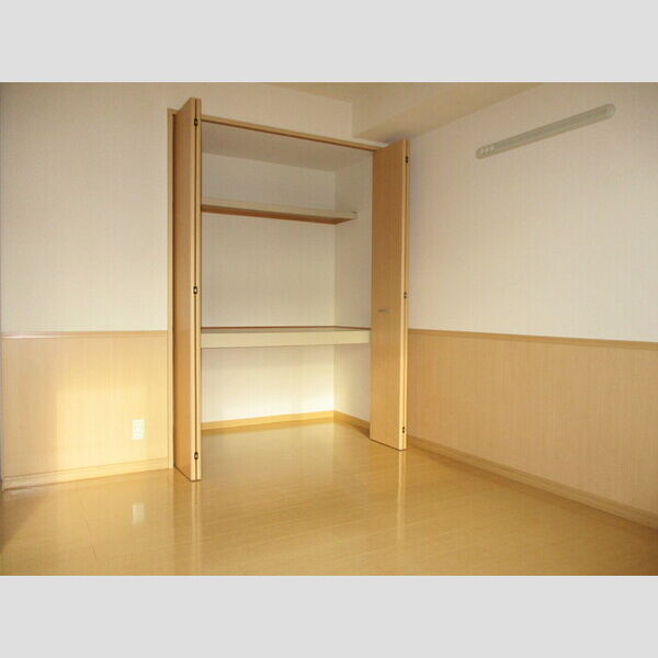 ロジュマン マエバラDEFD202号室 D202(洋室)