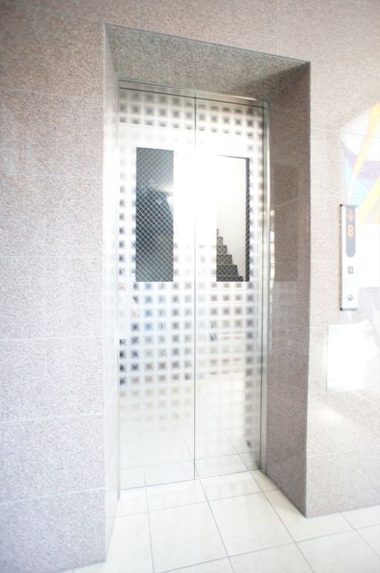 マリンパレス登戸1003号室 エレベーター完備