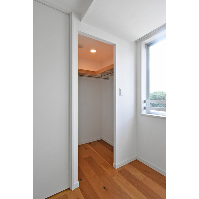 オーパスホームズ三田0804号室 内観