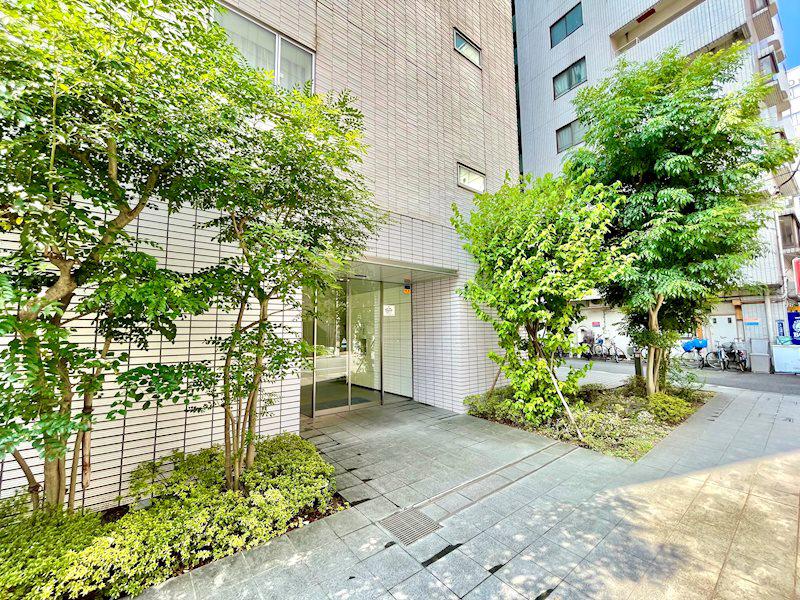 レジディア新御徒町 エントランス