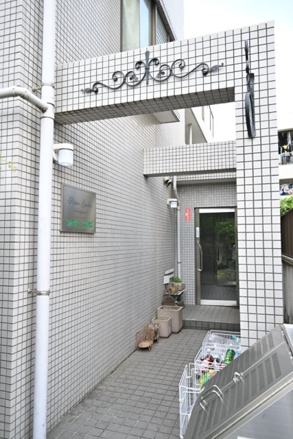 プライムガーデン桜上水3階 エントランス