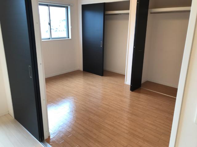 プレシャス202号室 洋室