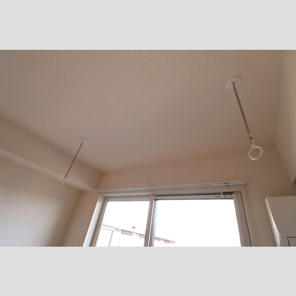 エレガンス・チヨダ  　Ⅱ 室内物干