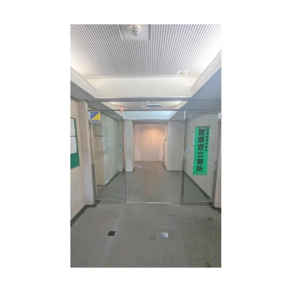 ロリエ笹塚1301号室 エントランス