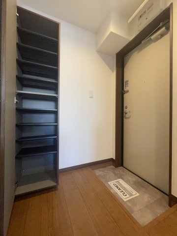 ログライフ東六郷0103号室 同建物別部屋の参考画像