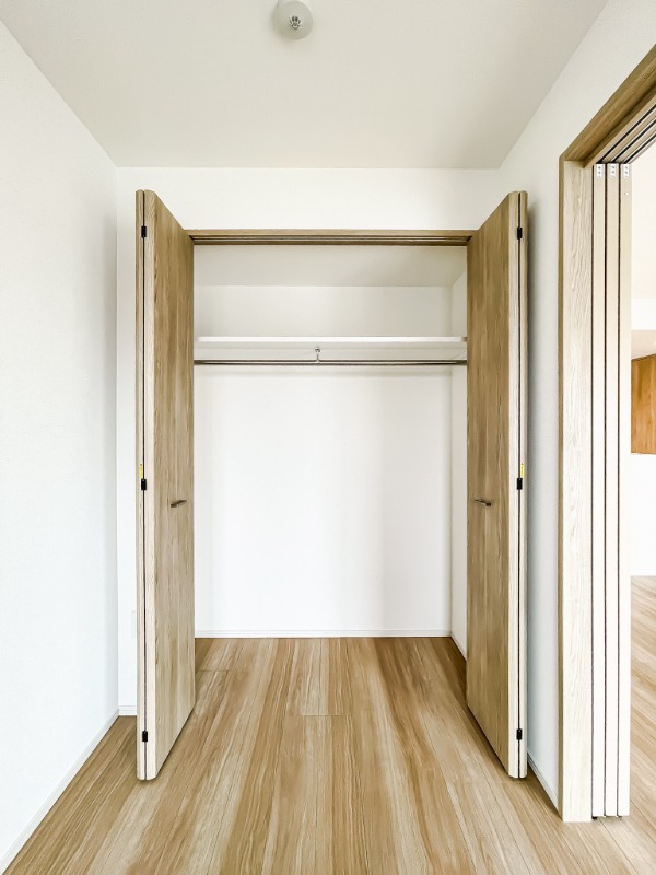 ドゥーエ王子神谷10階 収納