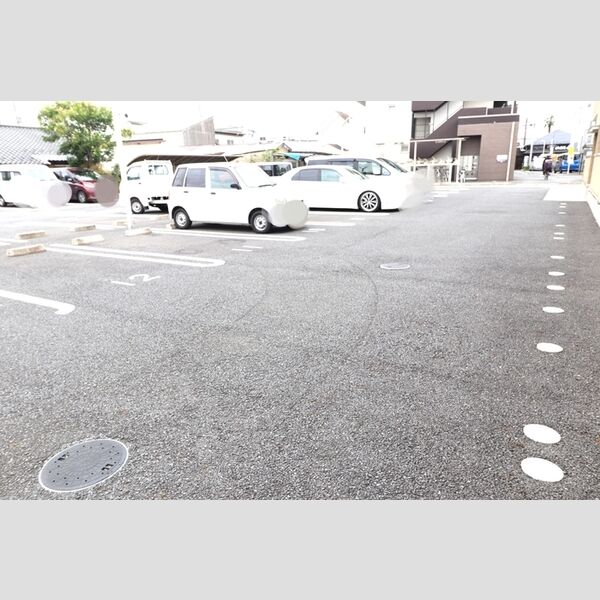 レッドウッド　Ⅱ 駐車場