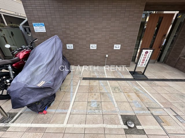 菱和パレス三軒茶屋1階 バイク置場完備