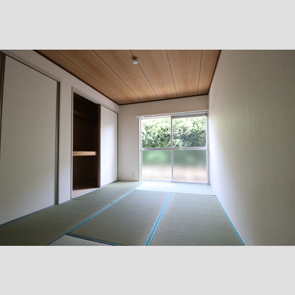 小川荘1号棟102号室 和室